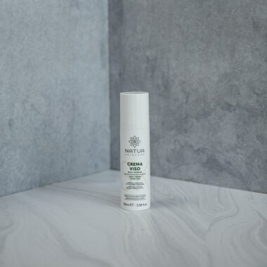 SK SKINCARE CREMA VISO PELLE GIOVANE YOUNG SKIN – Ультра зволожуючий крем 100 мл